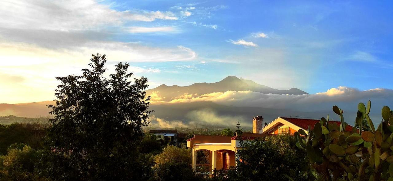 Casa Del Sole Con Vista Sull'Etna A 200 Mt Dal Mare Villa Acireale Bagian luar foto