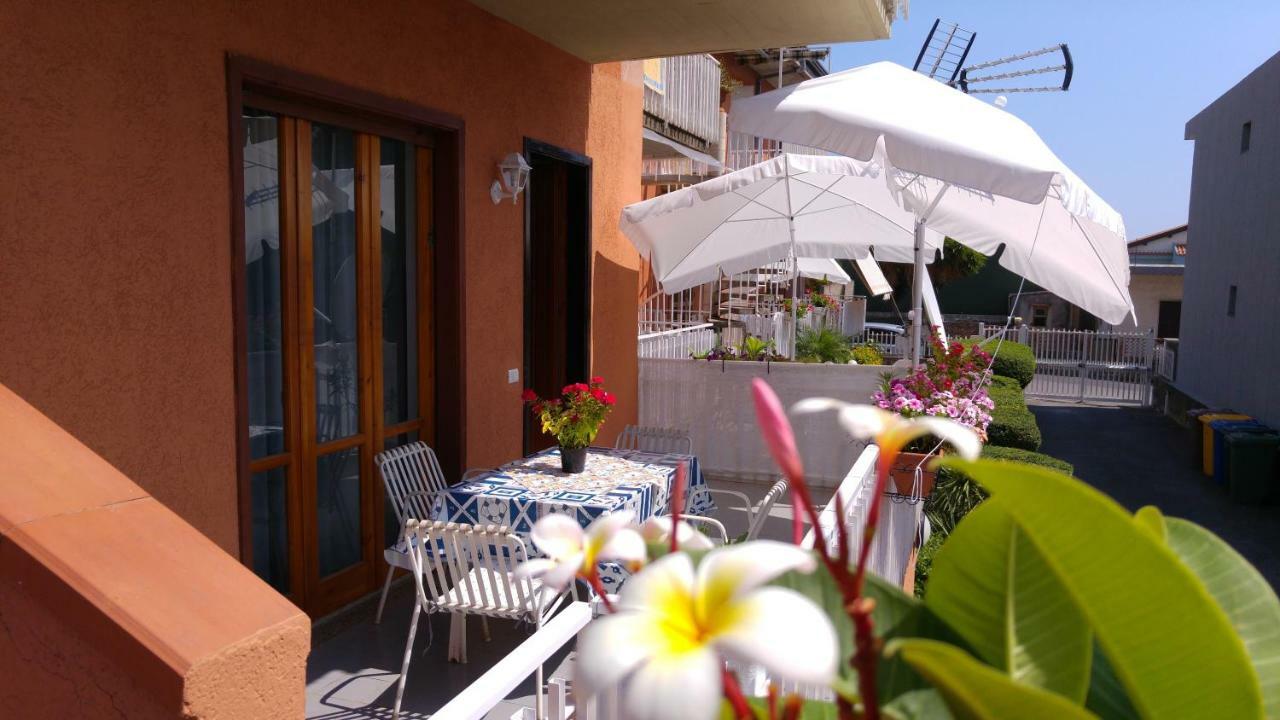 Casa Del Sole Con Vista Sull'Etna A 200 Mt Dal Mare Villa Acireale Bagian luar foto