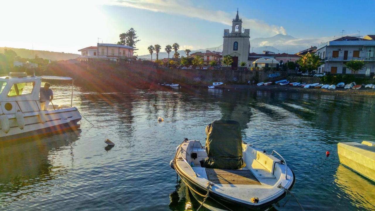 Casa Del Sole Con Vista Sull'Etna A 200 Mt Dal Mare Villa Acireale Bagian luar foto